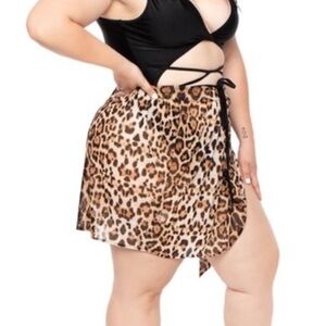 🟤NWT CURVY SENSE Plus Wrap Skirt Coverup in Animal Print 2X